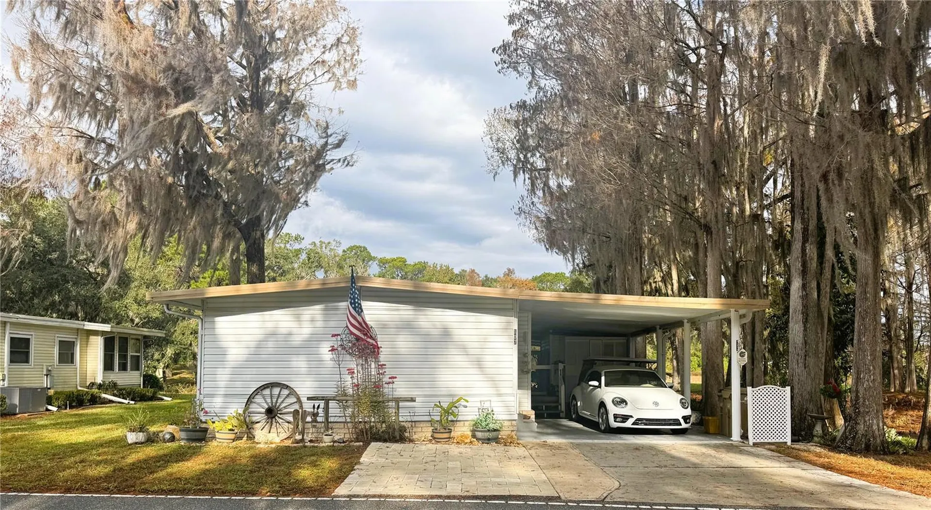 107 Royal Palm Drive Leesburg FL 34748