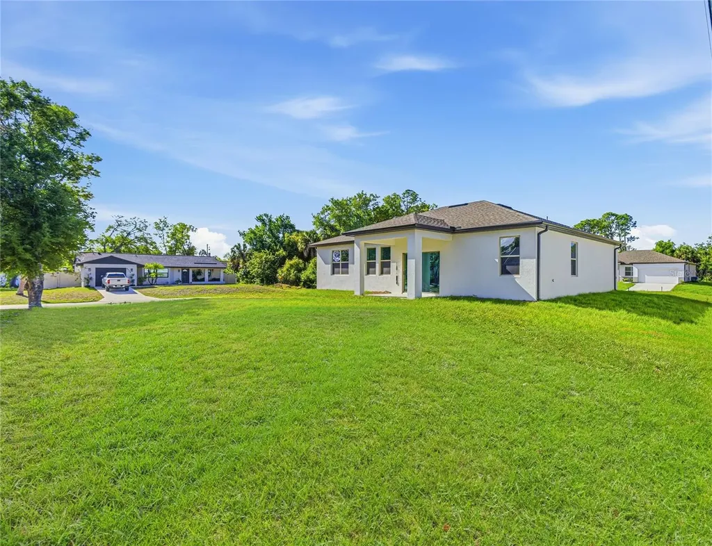 2302 N Mindlin Lane North Port FL 34286