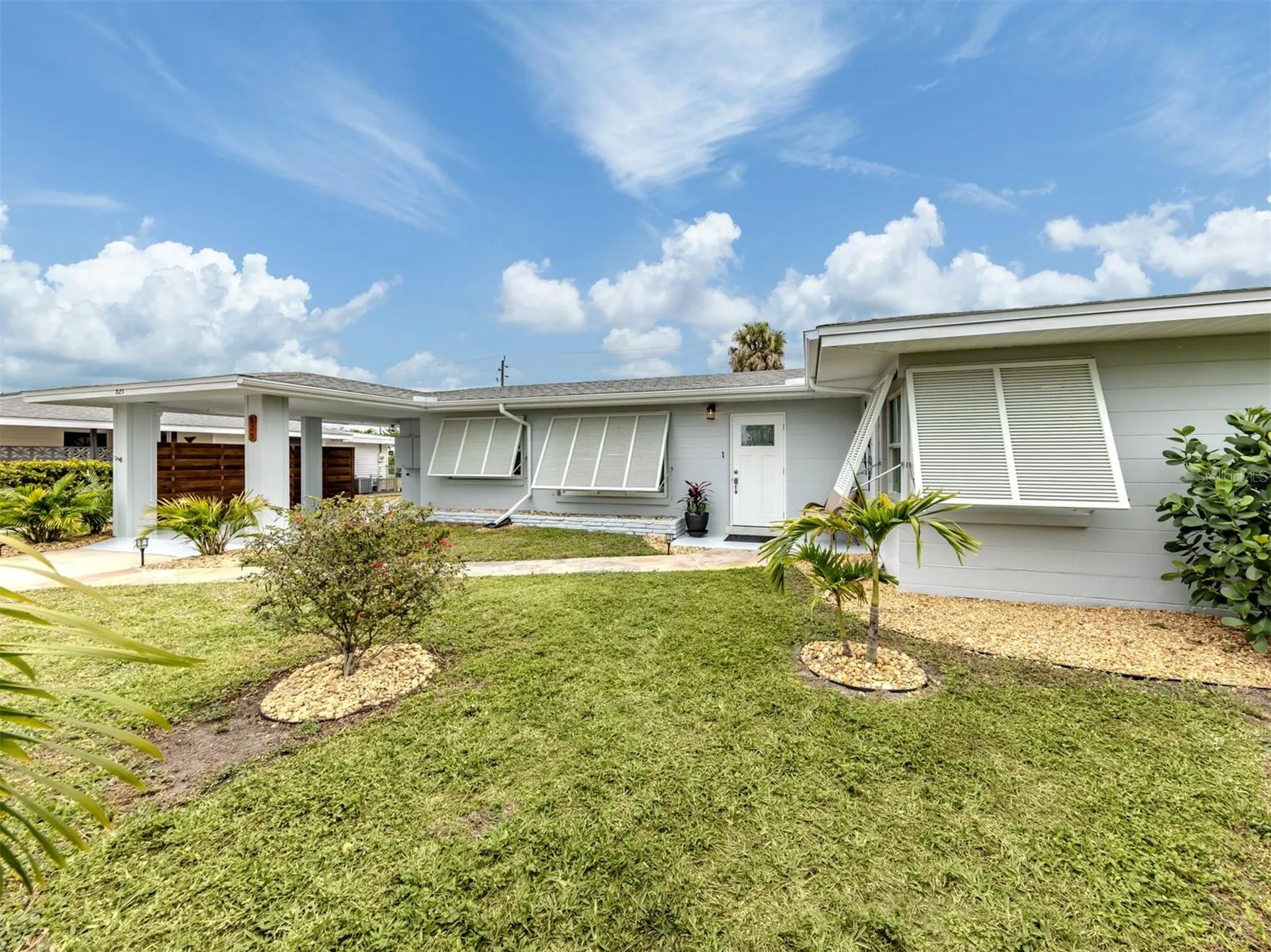 Venice FL, 825 Nokomis Avenue S