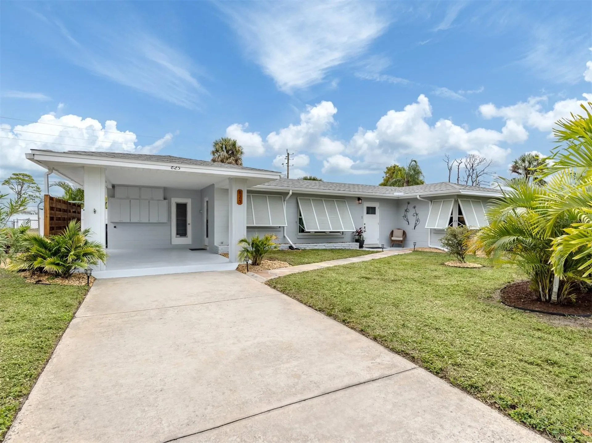 825 Nokomis Avenue S Venice FL 34285