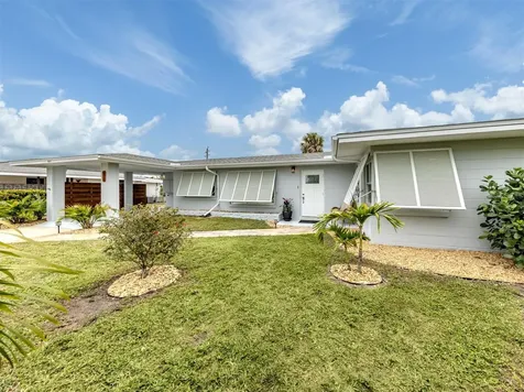 825 Nokomis Avenue S Venice FL 34285