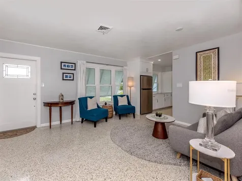 825 Nokomis Avenue S Venice FL 34285