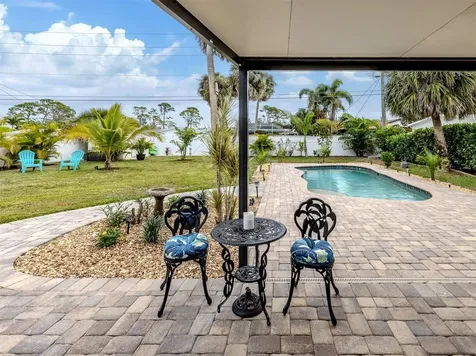 825 Nokomis Avenue S Venice FL 34285