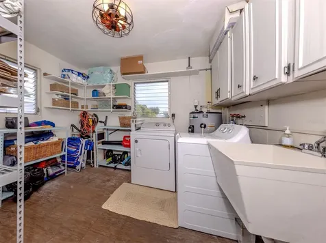 825 Nokomis Avenue S Venice FL 34285