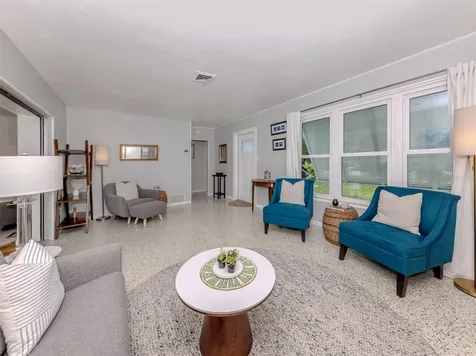 825 Nokomis Avenue S Venice FL 34285