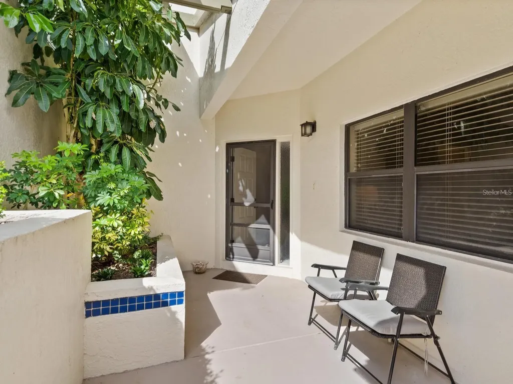 1678 Starling Drive Sarasota FL 34231