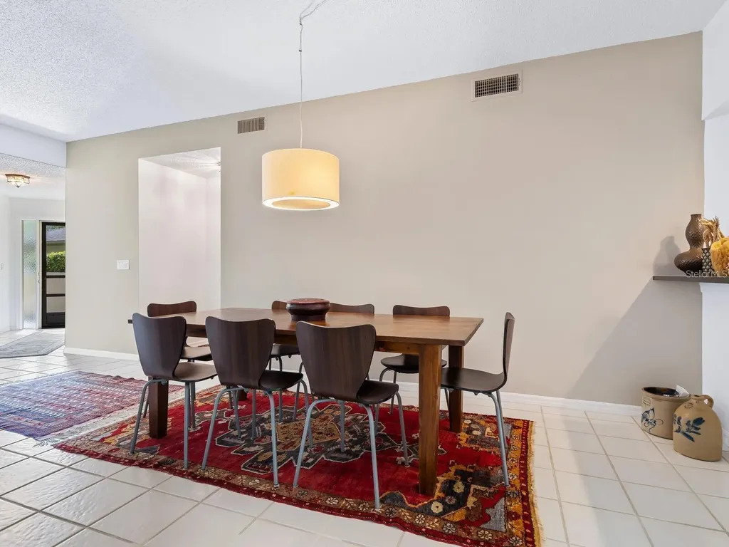 1678 Starling Drive Sarasota FL 34231
