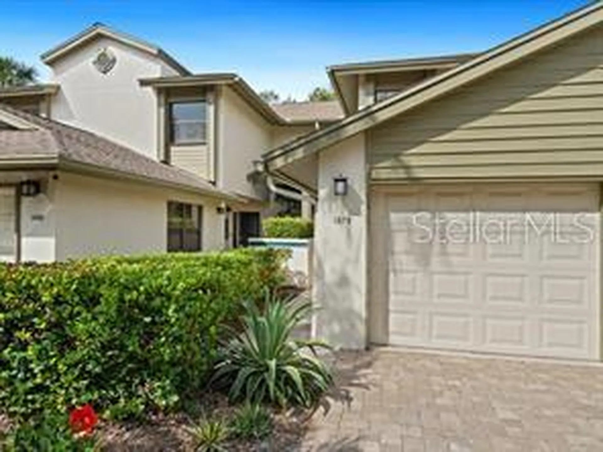 Sarasota FL, 1678 Starling Drive, Unit 102