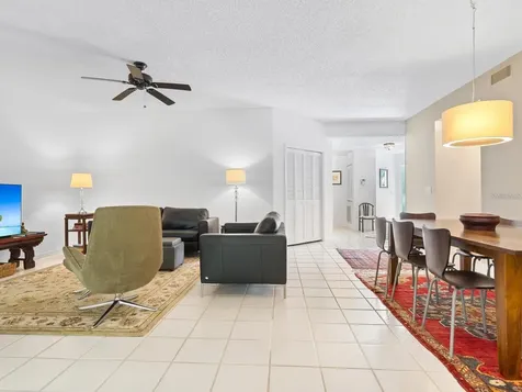1678 Starling Drive Sarasota FL 34231