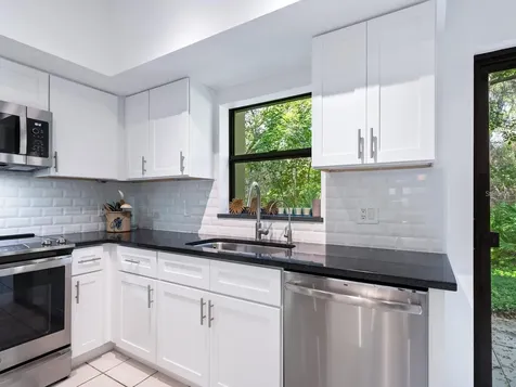 1678 Starling Drive Sarasota FL 34231
