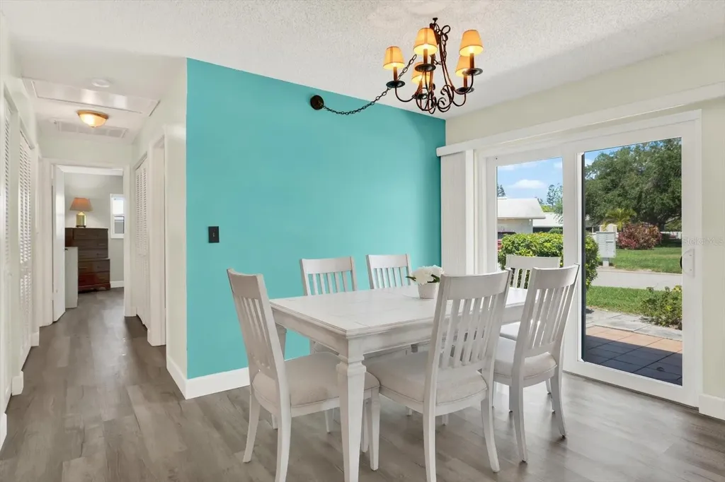 3146 37th Lane S St Petersburg FL 33711
