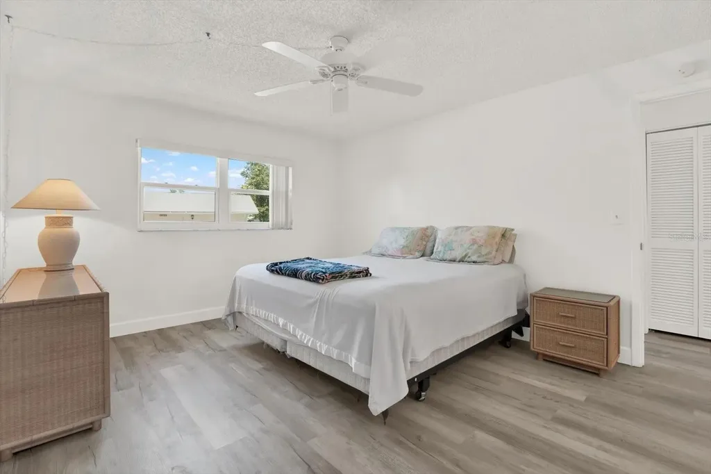 3146 37th Lane S St Petersburg FL 33711