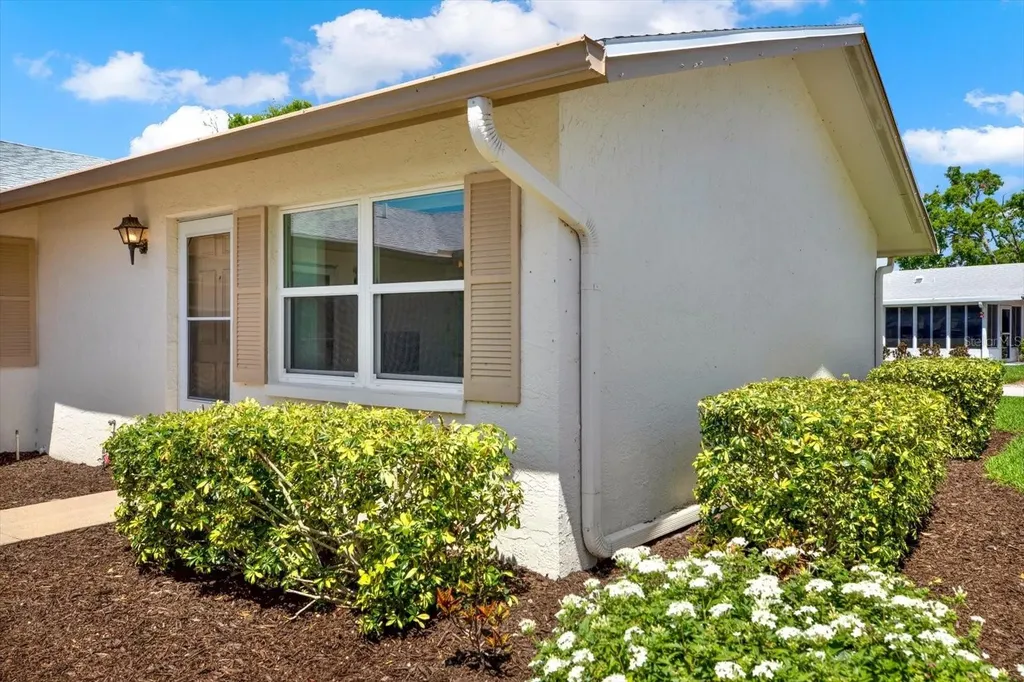 3146 37th Lane S St Petersburg FL 33711