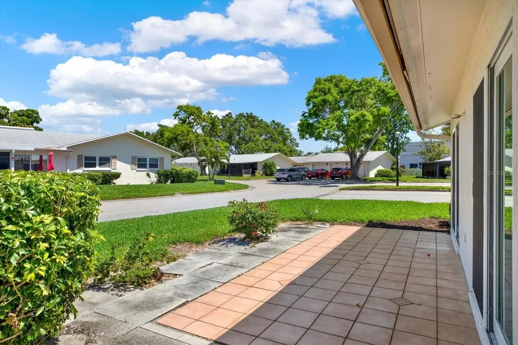 3146 37th Lane S St Petersburg FL 33711