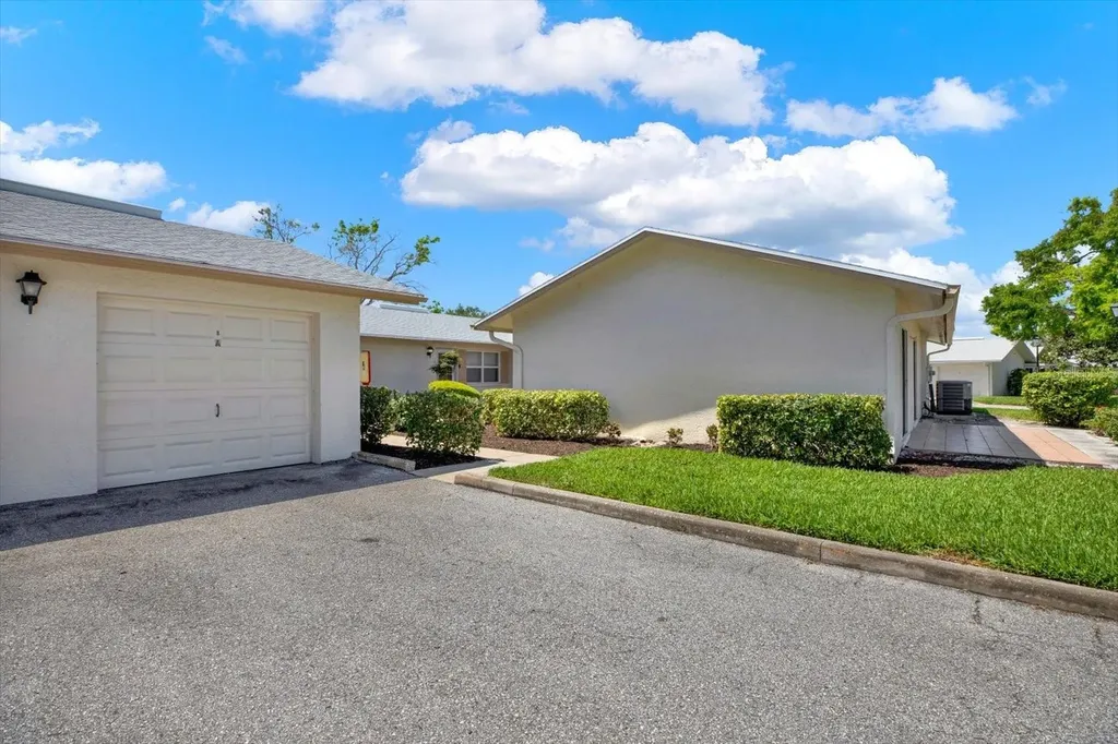 3146 37th Lane S St Petersburg FL 33711