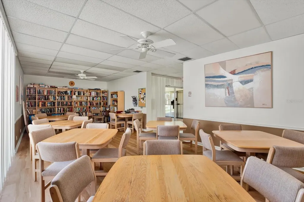 3146 37th Lane S St Petersburg FL 33711