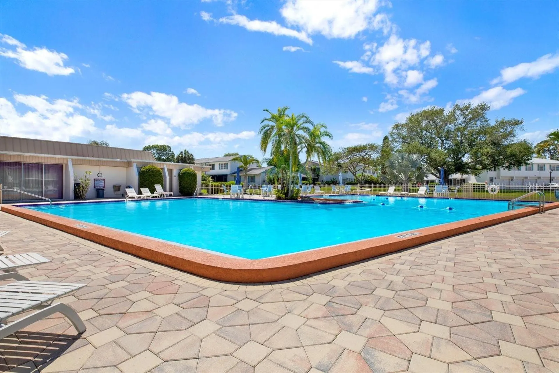 3146 37th Lane S St Petersburg FL 33711