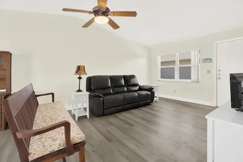 3146 37th Lane S St Petersburg FL 33711