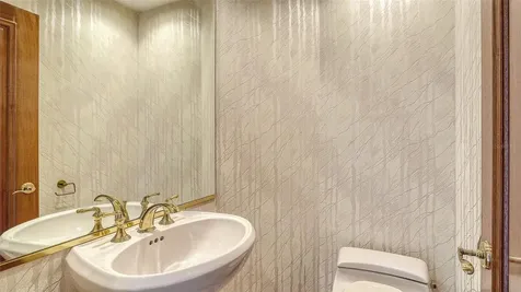350 Gulf Of Mexico Drive Longboat Key FL 34228