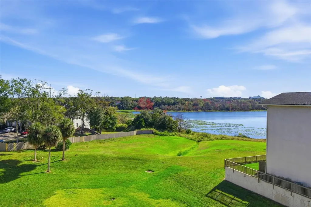 1064 Lotus Parkway Altamonte Springs FL 32714