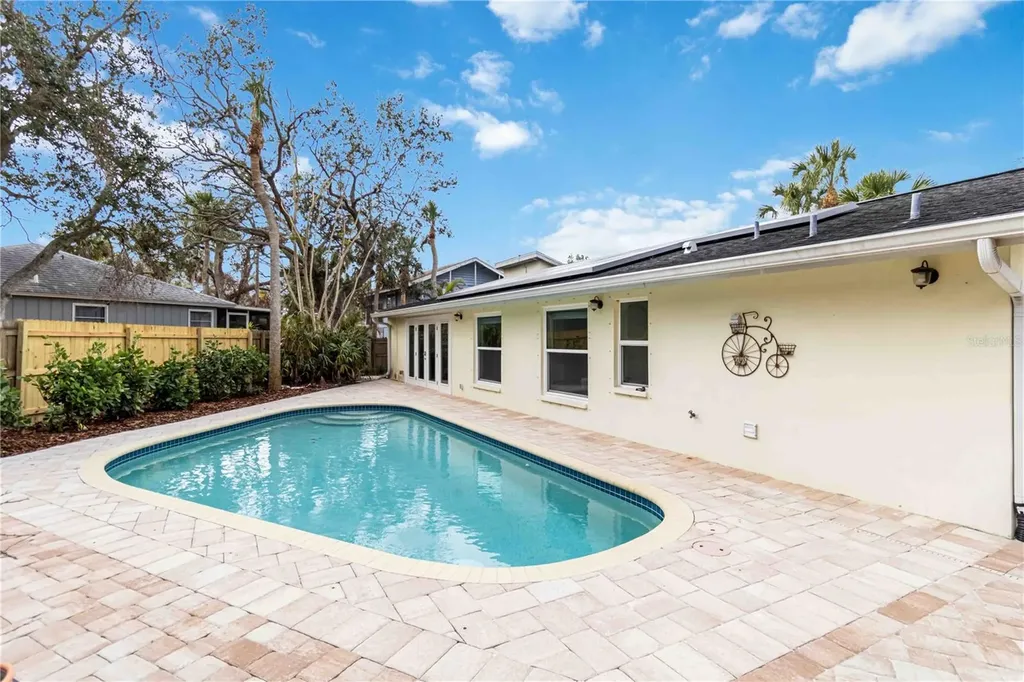 5107 Saint Albans Avenue Sarasota FL 34242