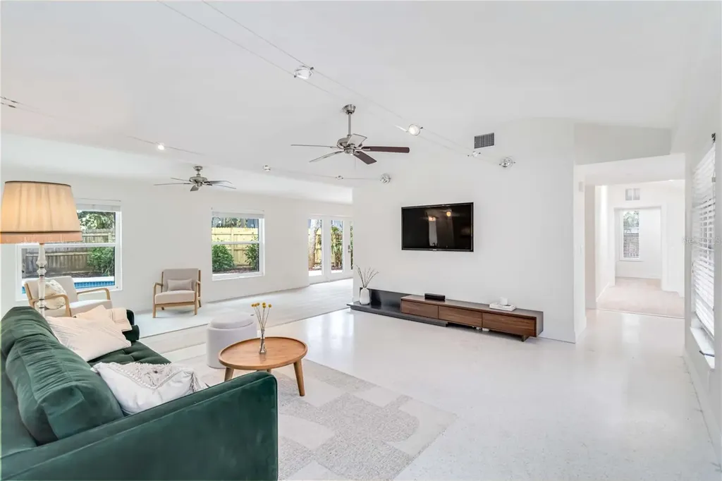 5107 Saint Albans Avenue Sarasota FL 34242