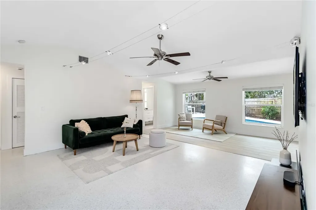 5107 Saint Albans Avenue Sarasota FL 34242