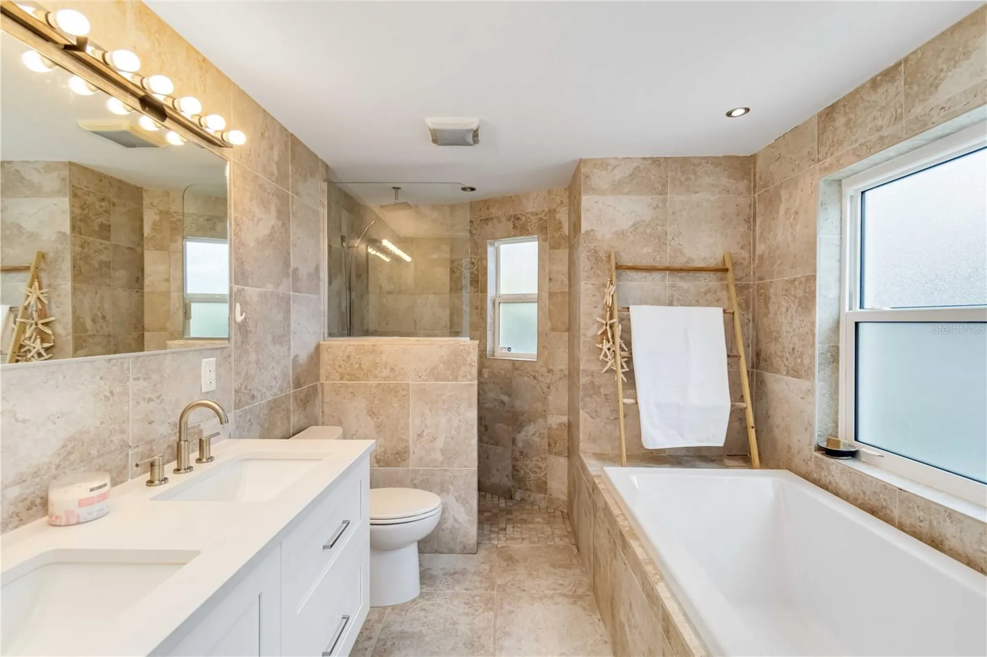 5107 Saint Albans Avenue Sarasota FL 34242