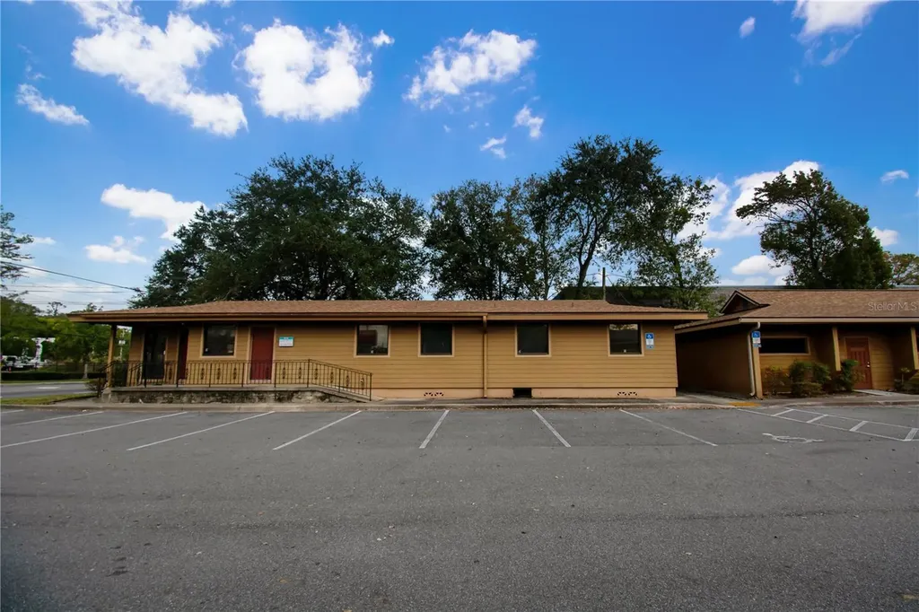 949 Lane Avenue S Jacksonville FL 32205
