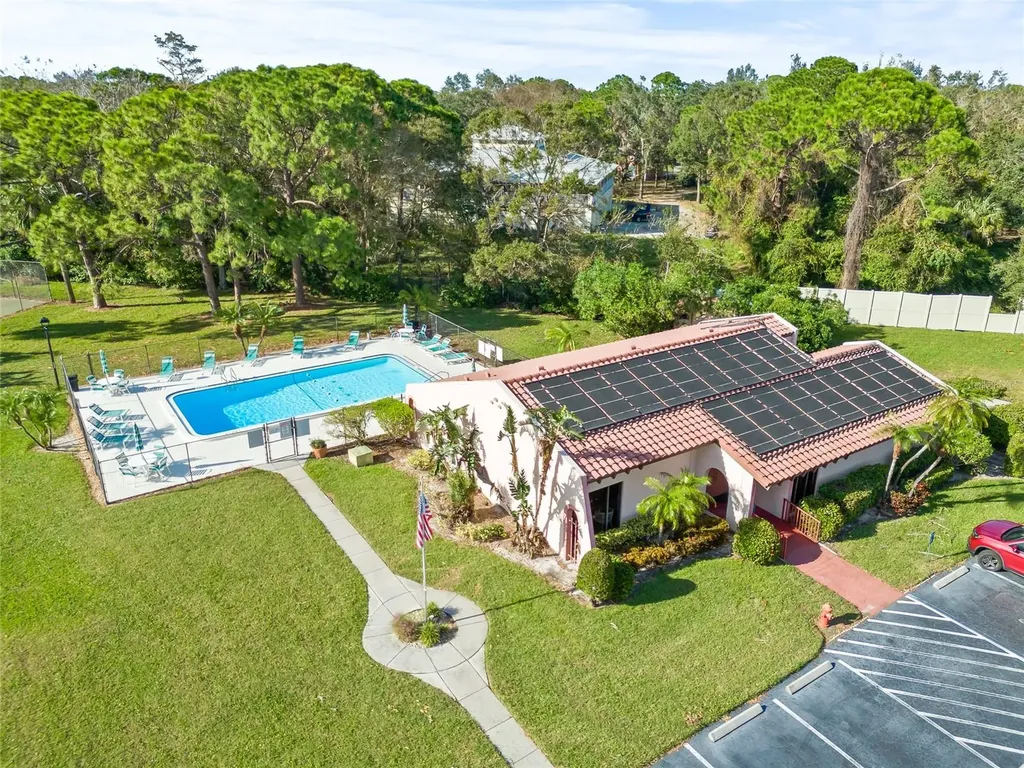 9677 86th Avenue Seminole FL 33777