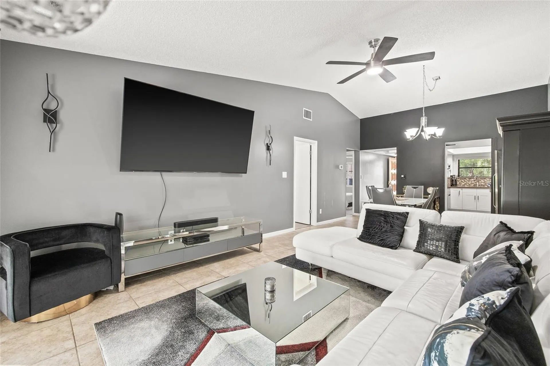 9677 86th Avenue Seminole FL 33777