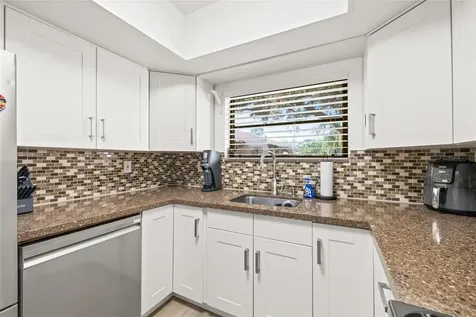 9677 86th Avenue Seminole FL 33777