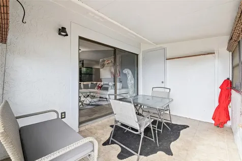 9677 86th Avenue Seminole FL 33777