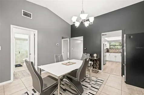 9677 86th Avenue Seminole FL 33777
