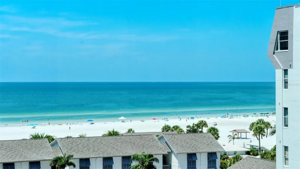 1125 W Peppertree Drive Sarasota FL 34242