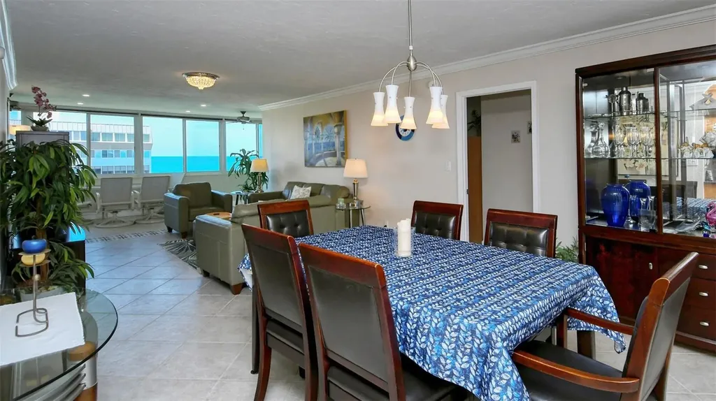 1125 W Peppertree Drive Sarasota FL 34242