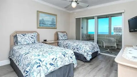 1125 W Peppertree Drive Sarasota FL 34242