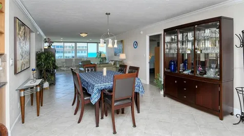 1125 W Peppertree Drive Sarasota FL 34242
