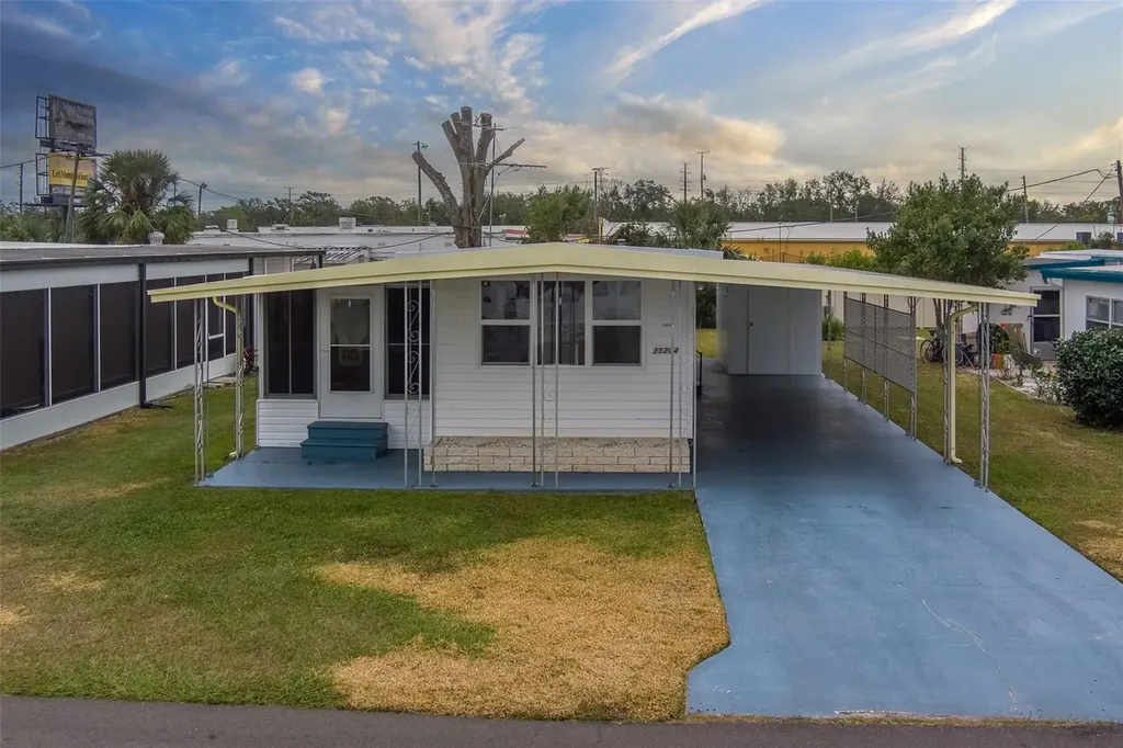 35204 Ada Avenue Zephyrhills FL 33541