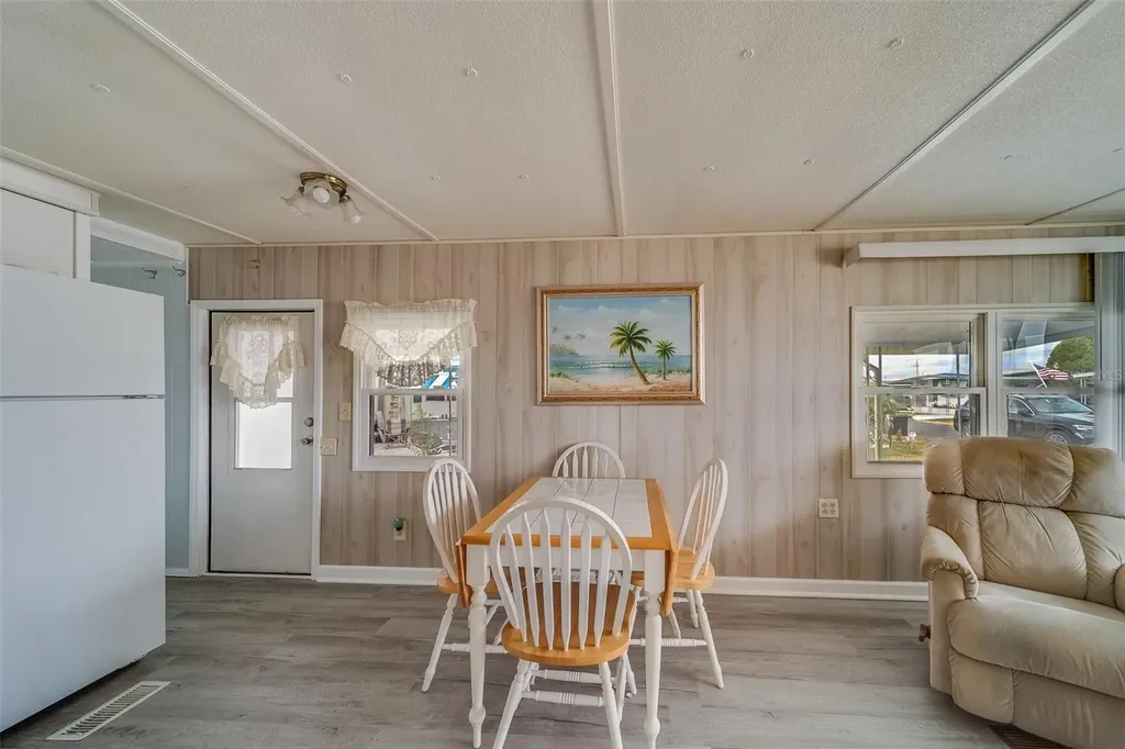 35204 Ada Avenue Zephyrhills FL 33541