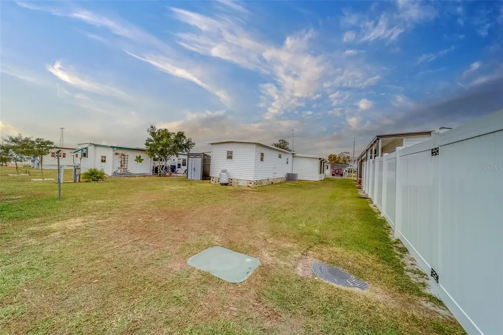 35204 Ada Avenue Zephyrhills FL 33541