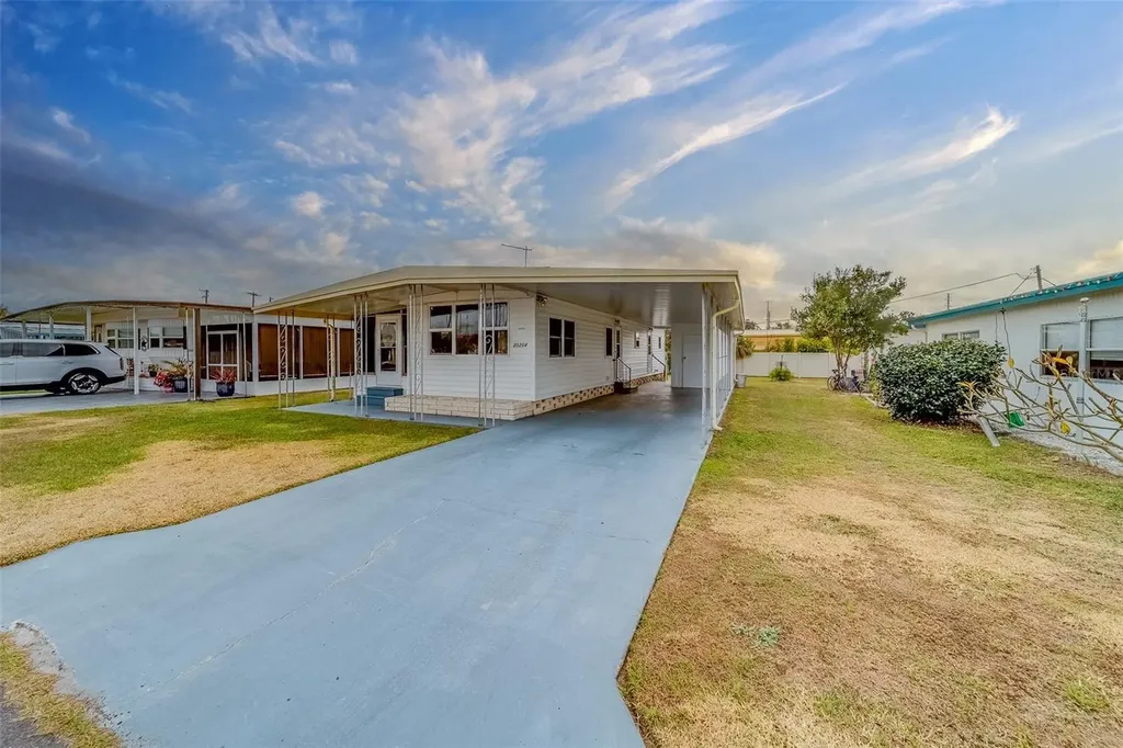 35204 Ada Avenue Zephyrhills FL 33541