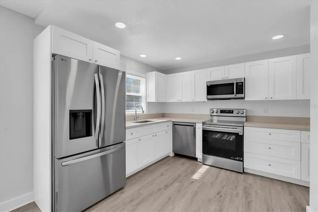 1275 85th Avenue N St Petersburg FL 33702