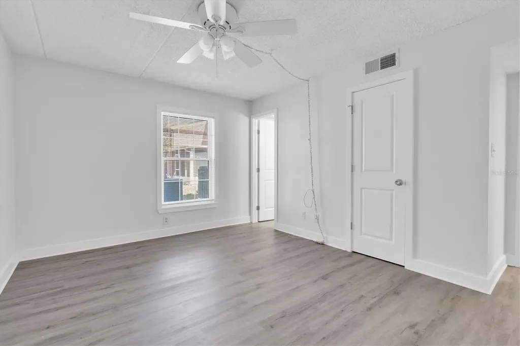 1275 85th Avenue N St Petersburg FL 33702