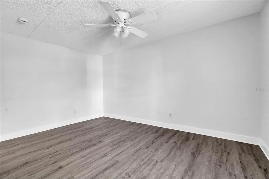 1275 85th Avenue N St Petersburg FL 33702