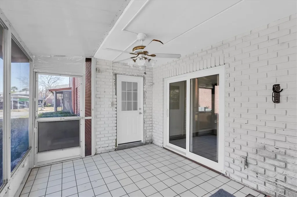 1275 85th Avenue N St Petersburg FL 33702