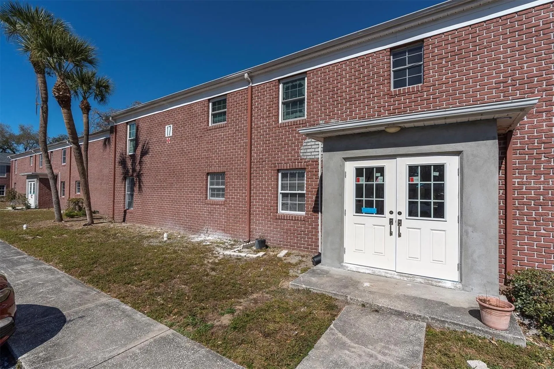 1275 85th Avenue N St Petersburg FL 33702