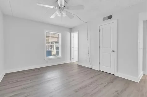1275 85th Avenue N St Petersburg FL 33702