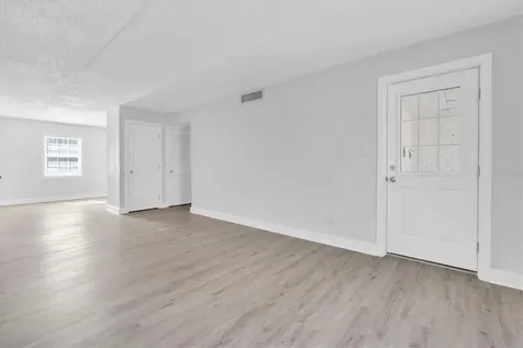 1275 85th Avenue N St Petersburg FL 33702