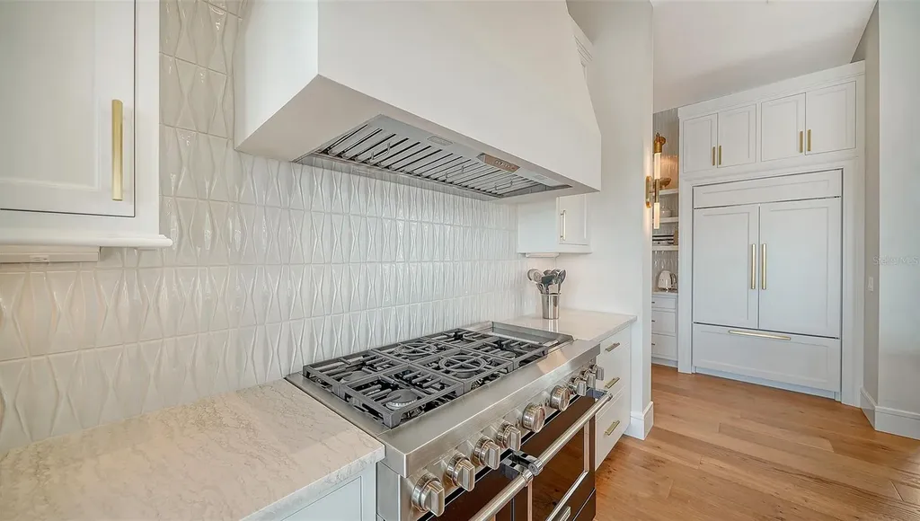 681 Old Compass Road Longboat Key FL 34228
